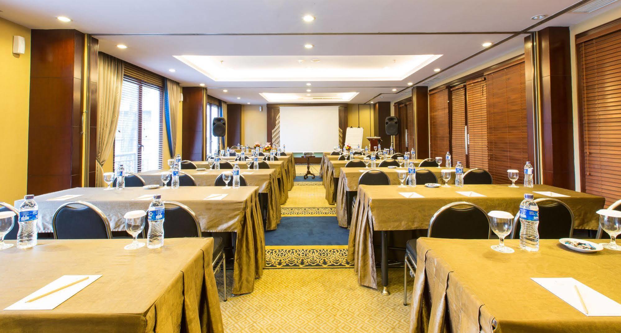 Asmila Boutique Hotel Bandung Luaran gambar